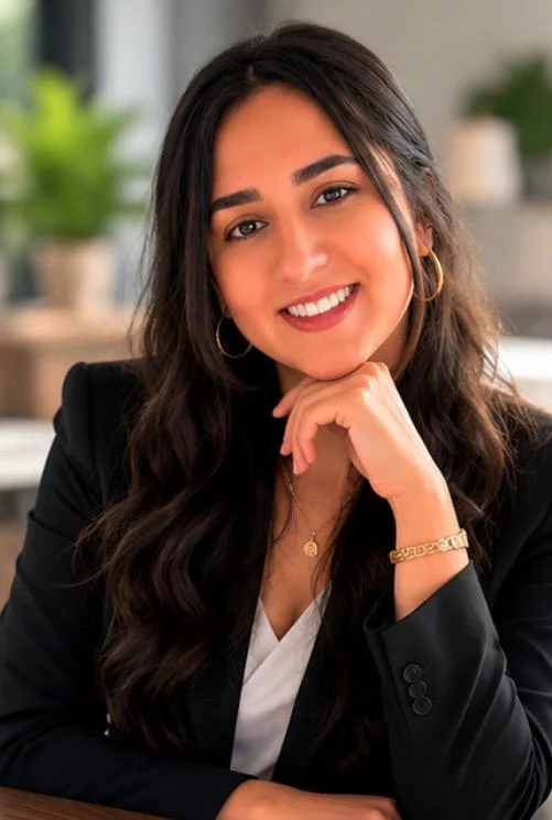 Jennifer Pompeo, consultora de inmigración canadiense regulada.